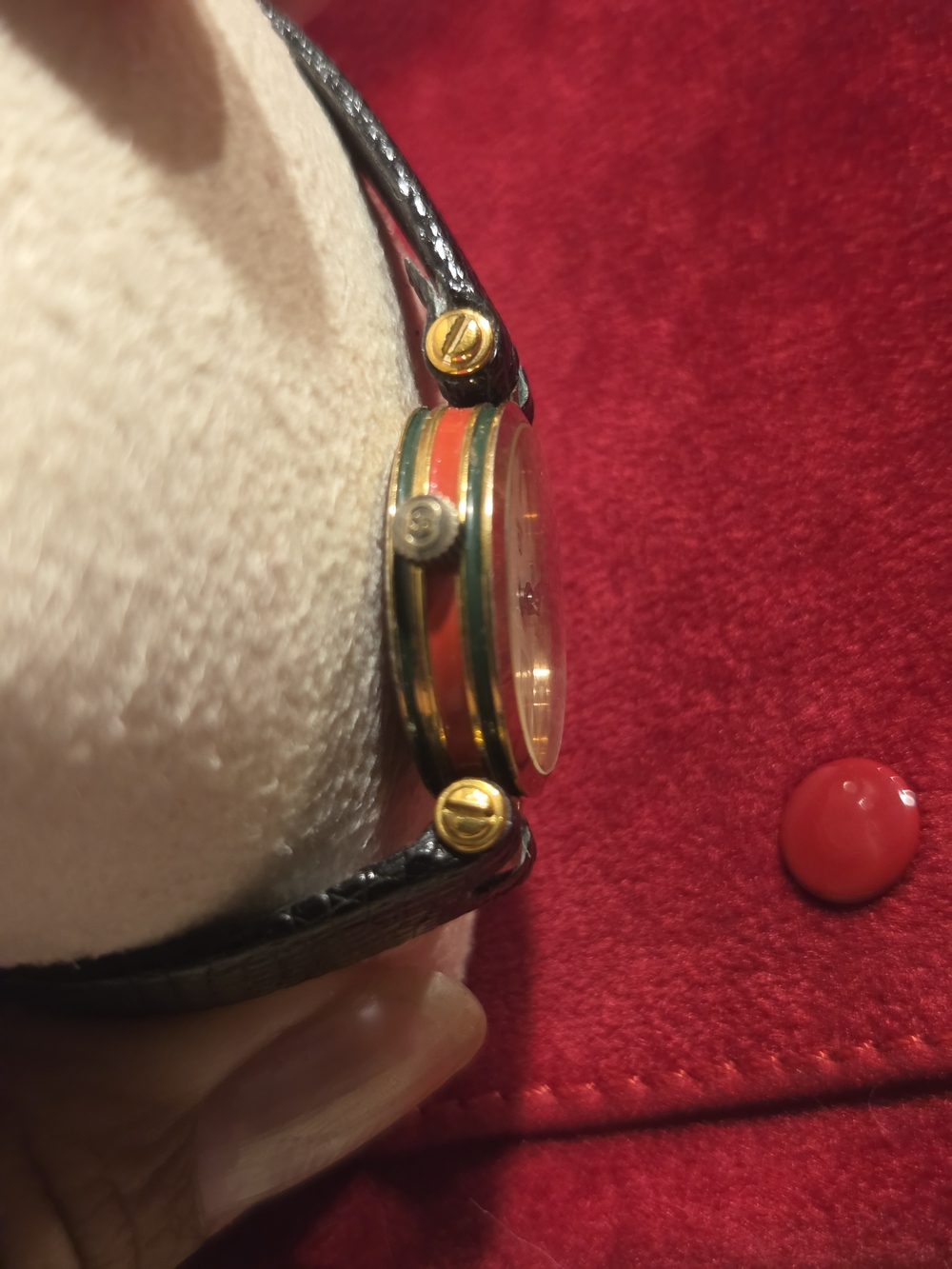 Gucci Watch Ladies Round Quartz Beige Vintage Swiss Made Working - Picture 4 of 8